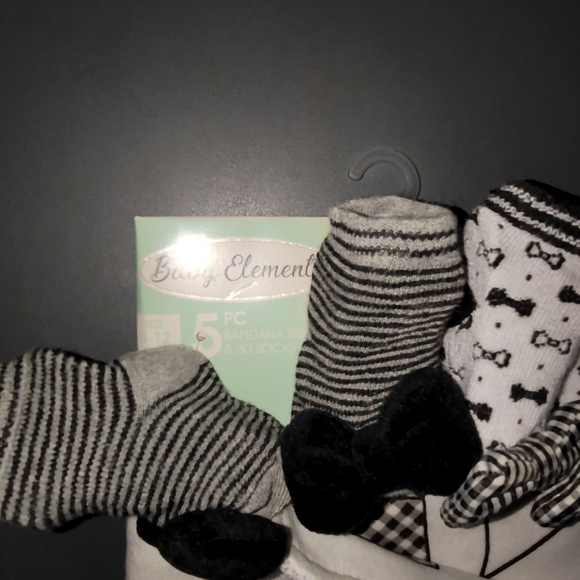 NWT Bibs and Socks with Ties and Bow Ties - Picture 8 of 9
